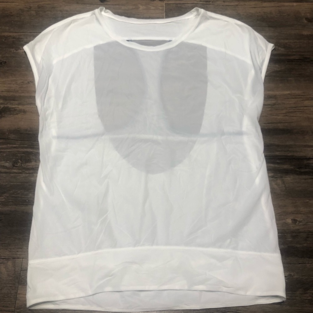 Lululemon lightweight workout shirt. Size 6